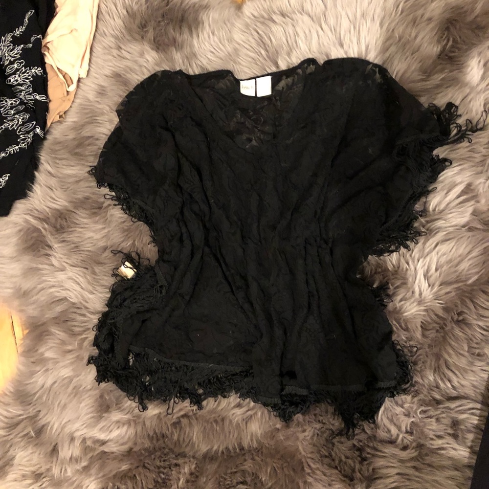 Black top size medium
